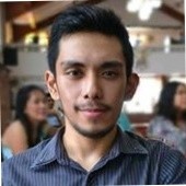 Portrait photo of Miguel Frias